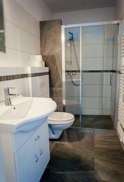 Penzion Karolinka Hotel Kromeriz Ngoại thất bức ảnh