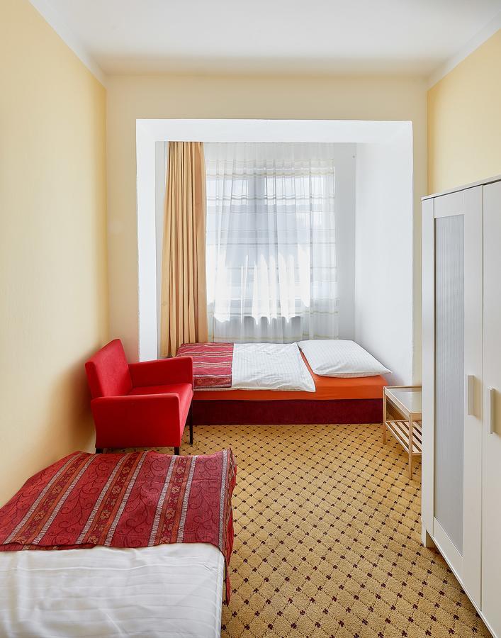 Penzion Karolinka Hotel Kromeriz Ngoại thất bức ảnh
