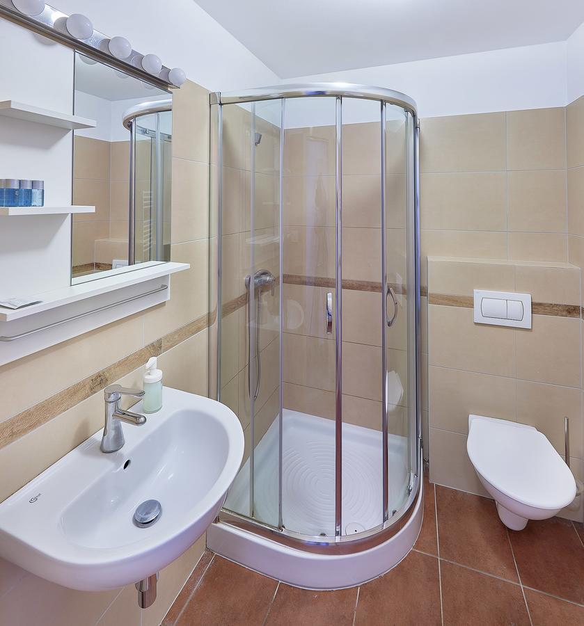 Penzion Karolinka Hotel Kromeriz Ngoại thất bức ảnh